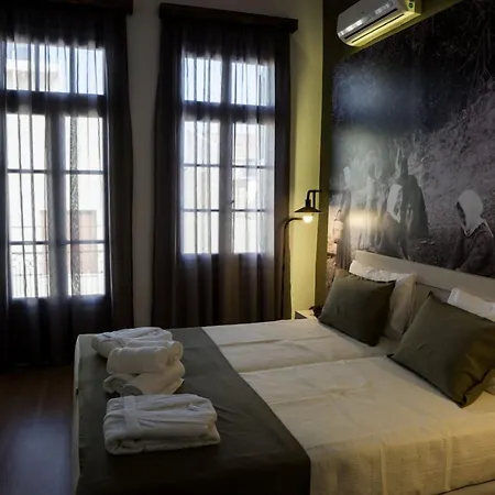 Elia Daliani בית הארחה חאניה